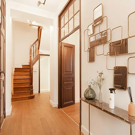 Spacious House - Ac- 5br-12p- Apartment *